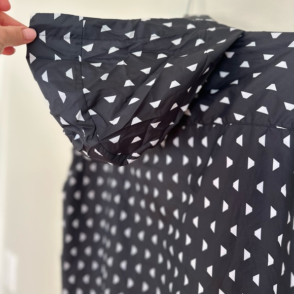 Nike womens cropped black white Print full zip hooded windbreaker jacket size M - Picture 4 of 9